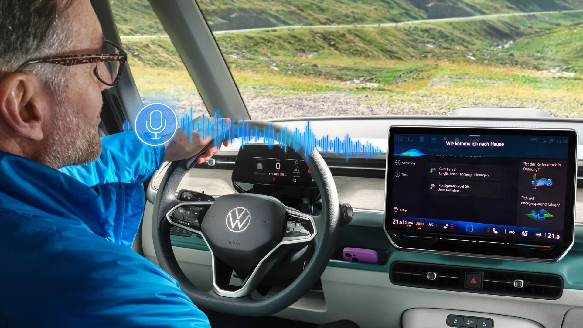 Mann sprich über Sprachassistent IDA mit ID. Buzz Navigation